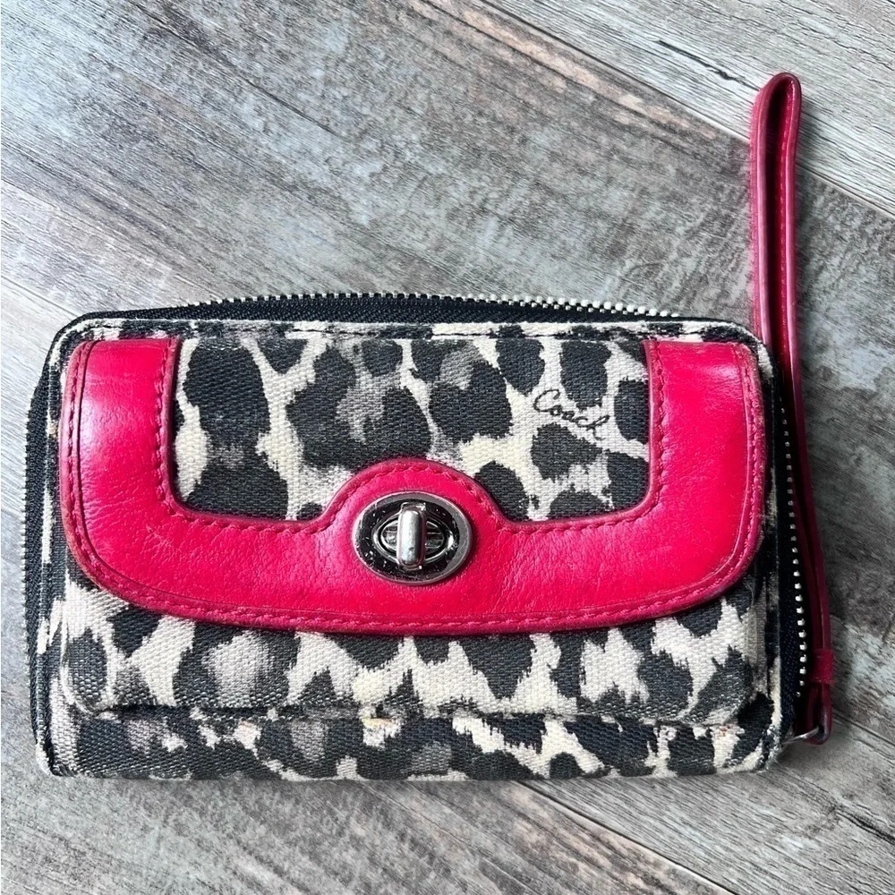 Coach  wallet